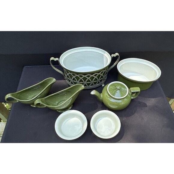 Vintage 1960’s Hall Pottery USA Avocado Green Mixed Lot Of Serving Pieces Nice!